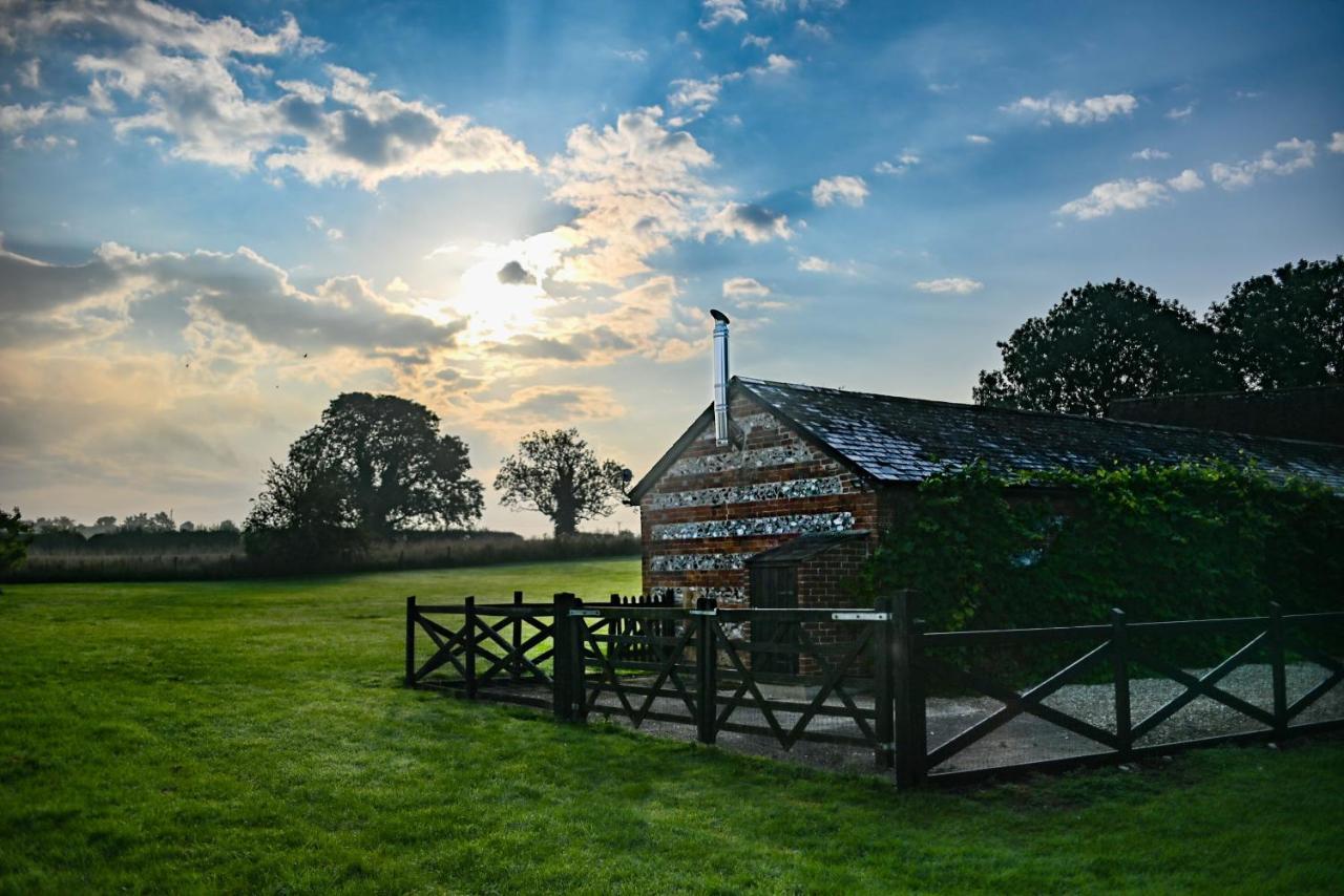 The Tool Shed Villa Wimborne Minster Eksteriør bilde